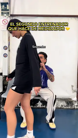 Todo equipo necesita un segundo así… @Anna Fornells no te vayas 😁 #baloncesto #fyp 