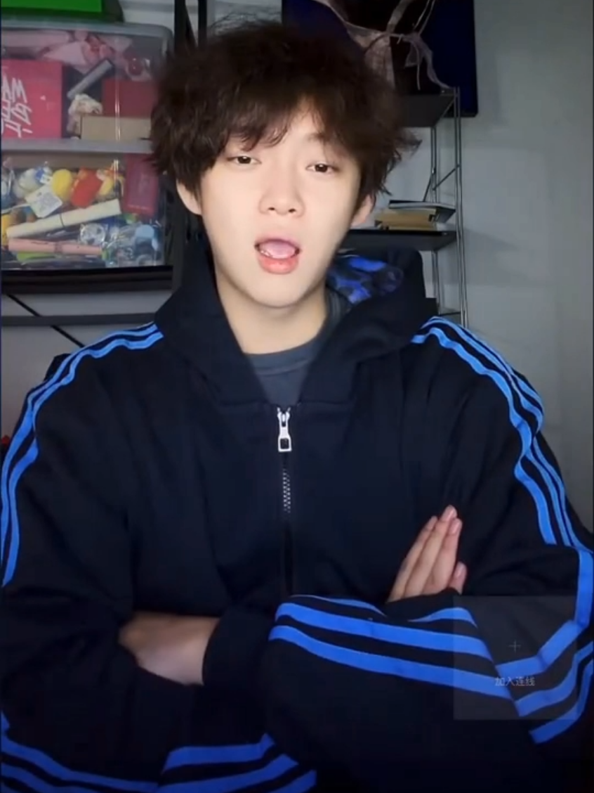 🤣🤭 Udah tau pacarnya cemburuan, pake nantangin pula 😆😂🤣 . #徐滨 #张炯敏 #xubin #zhangjiongmin #binjiong 