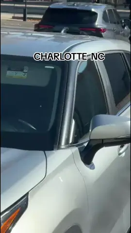 El día de hoy empezaron las redadas masivas por parte de ICE y patrulla fronteriza en CHARLOTTE NC muchas persona fueron yevadas las calles ya no son seguras y esto apenas es el inicio que mas nos espera...#ICE #migracion #usa #northcarolina #donaldtrump@Carlos_Eduardo_Espina 