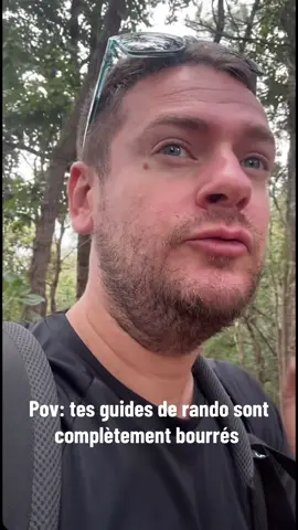 En pleine jungle Thaïlandaise avec un typhon menaçant 😂 @JEREMSTAR #thailande #jungle #typhon #guide #randonnée 