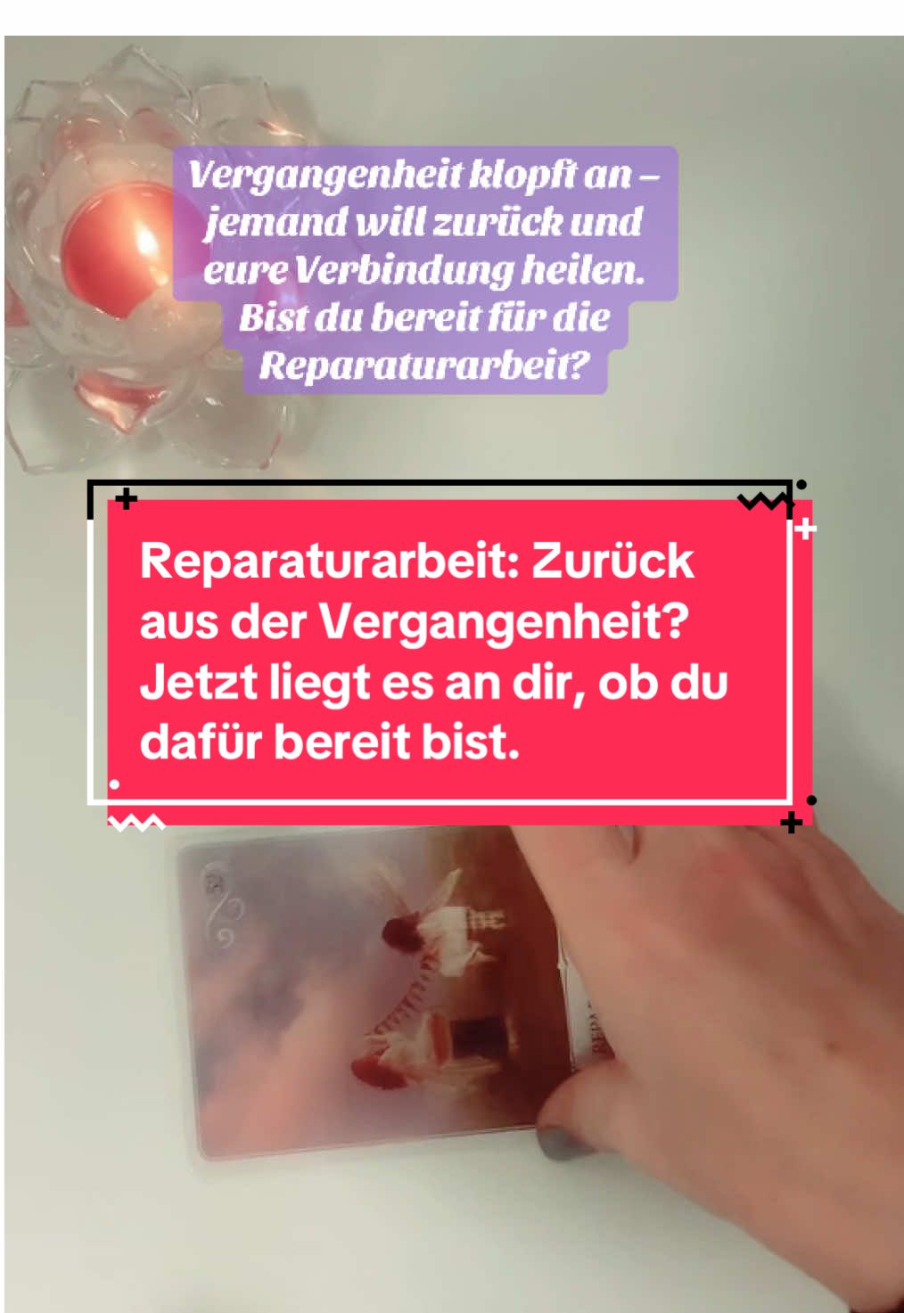 Reparaturarbeit & Seelenverbindung Dein Gegenüber kehrt zurück – Nachrichten, Anrufe, ein Wunsch nach Aussprache. Es war eine schwere Zeit: Abhängigkeiten, Co-Abhängigkeiten, vielleicht Betrug oder finanzielle Sorgen haben euer Vertrauen erschüttert. Ihr verbindet Karma und Lernaufgaben, und ja, dein Herz wurde verletzt. Jetzt steht er vor dir – unentschlossen, unsicher, doch offen für eine zweite Chance. Es liegt an dir, ob du bereit bist, zu vergeben und die Reparaturarbeit zu wagen – oder ob du deinen eigenen Weg weitergehst. #kartenlegung #seelenpartner  #fyp  #tarotreading #orakelbotschaft 