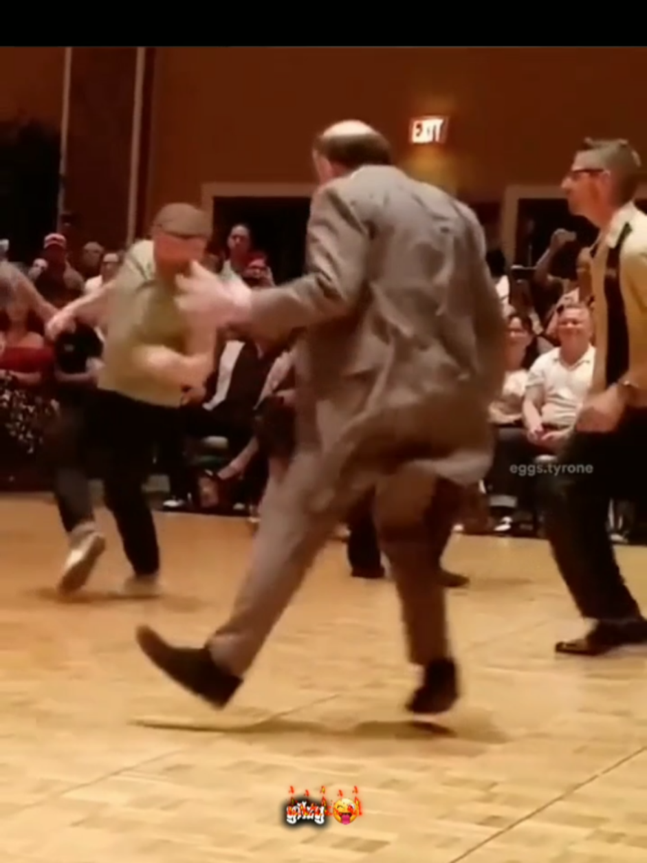 Count down ⏳⏰🍻 #fyp #ugandatiktok🇺🇬 #christmas 