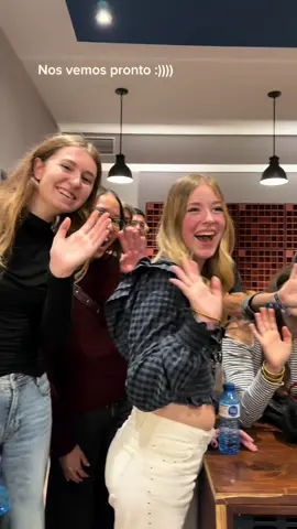 escuchar el single de Judit??? 😫Muy muy muy agradecido ❤️🥹 ha sido genial por fin vernos en persona🫂  Ya estamos preparando el próximo evento (y lo que vendrá). ✨✨✨❤️❤️❤️@judit.ot2025 @SoundStorming #operaciontriunfo #fyp #ot2025