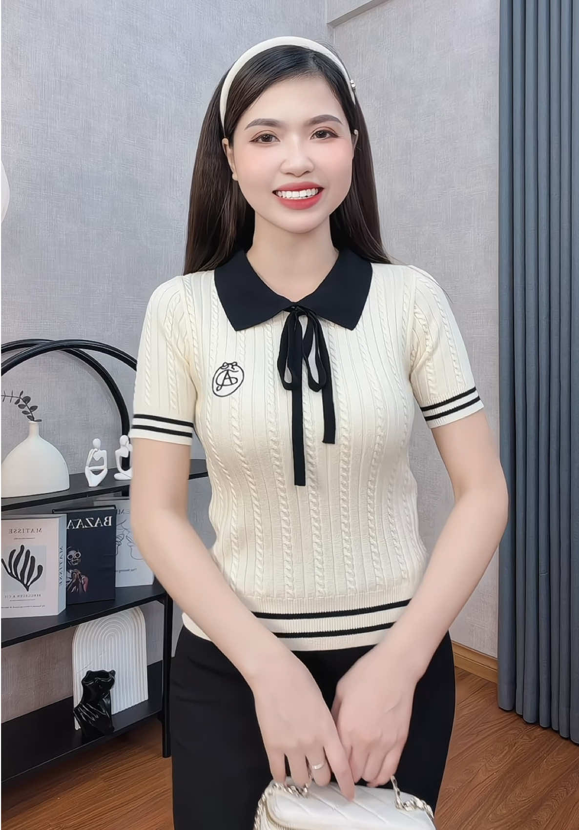 Áo len gân cổ bẻ xinh xỉu ce ơi #tranghaycuoi #aolengan #aolengancobe #aolengancopolo #aolencoctay 