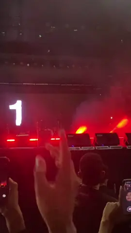 The opening (ketika senja) @SID Official #fyp #supermanisdead #ketikasenja #outsiders #festival76indonesiaadalahkita 