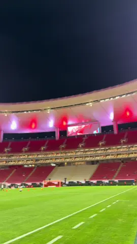 Así se ve el próximo estadio mundialista a nivel cancha 😮‍💨 El Akron impresiona en persona… es simplemente brutal 🔥#akron #chivas #clasiconacional #guadalajara #estadioakron 