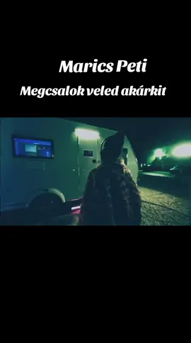 MEGCSALOK VELED AKARKIT 🥰❤️TE MÁR HALLOTTAD PETI UJ DALAT ? HOGY TETSZIK NEKTEK ?#megasztar #maricspeti #bazdkiforyuba💛✨ #fyp❤️ #newmusic 