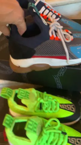 Para más detalles, visita nuestro grupo de FB: LUXXORIA BOUTIQUE #versace #gucci #layaway #onlineboutique #laredo 