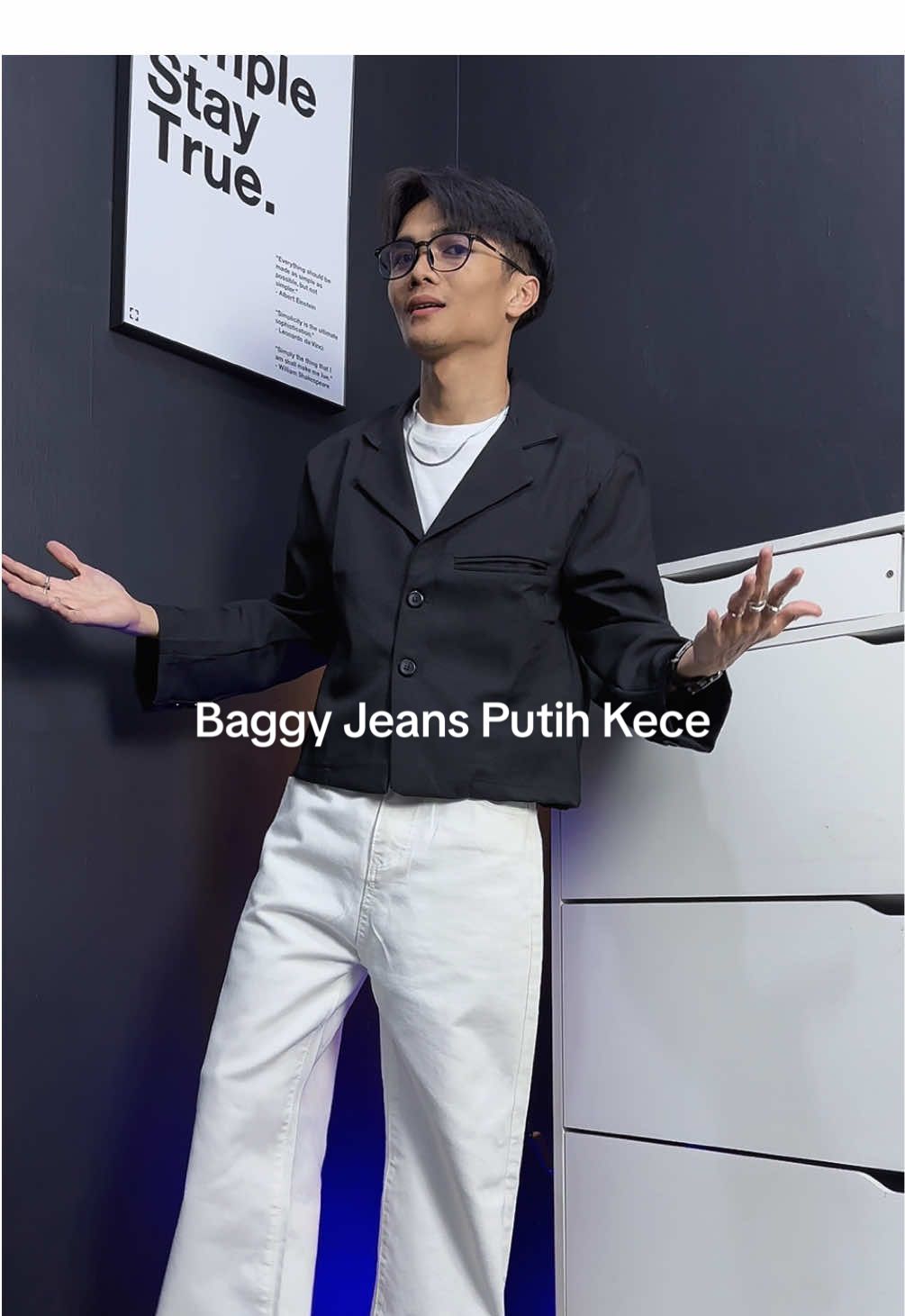 Style Outfit Baggy Jeans Putih ✨ #jeanswhite #celanajeans #celanajeansputih #baggyjeans #loosejeans 