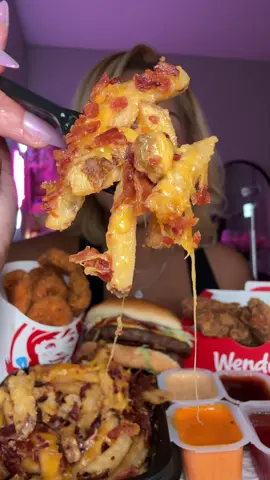 Wendy’s baconator fries never disappoint 😍 #wendys #mukbang #asmrfood #fy #foryoupage Wendy’s mukbang trying the chicken tenders for the first time 