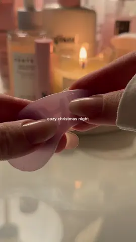 cozy christmas night 🫖🌨️🤍❄️ #CleanTok #foryou #cleangirl #pourtoi #aesthetic  @YesStyleInfluencers 