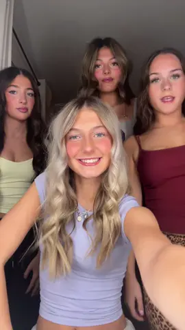 gang gang @Aubs19🌺 @Your wife👸😉 @Gia booker #weknowyouwantus 