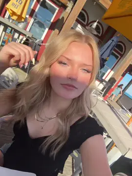 i don't want to leave. #blowthisup #likeit #fypシ゚viral #ilovemybf 