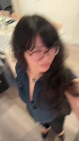 it’s been stuck in my head today #midsize #midsizefashion #midsizestyle #midsizeootd 