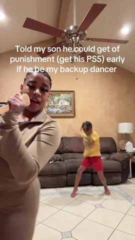 He did a whole “wade in the water” routine 😂😂😂….most definitely have two let feet too…yall think he deserve his PS5 back??? 