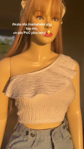 Ang ganda ng one side crop top na ito! Hindi mo aakalaing ₱60 plus pesos lang! Lakas makasosyal at makasexy! #croptop #onesidecroptop #croptopstyle #creatorsearchinsights 