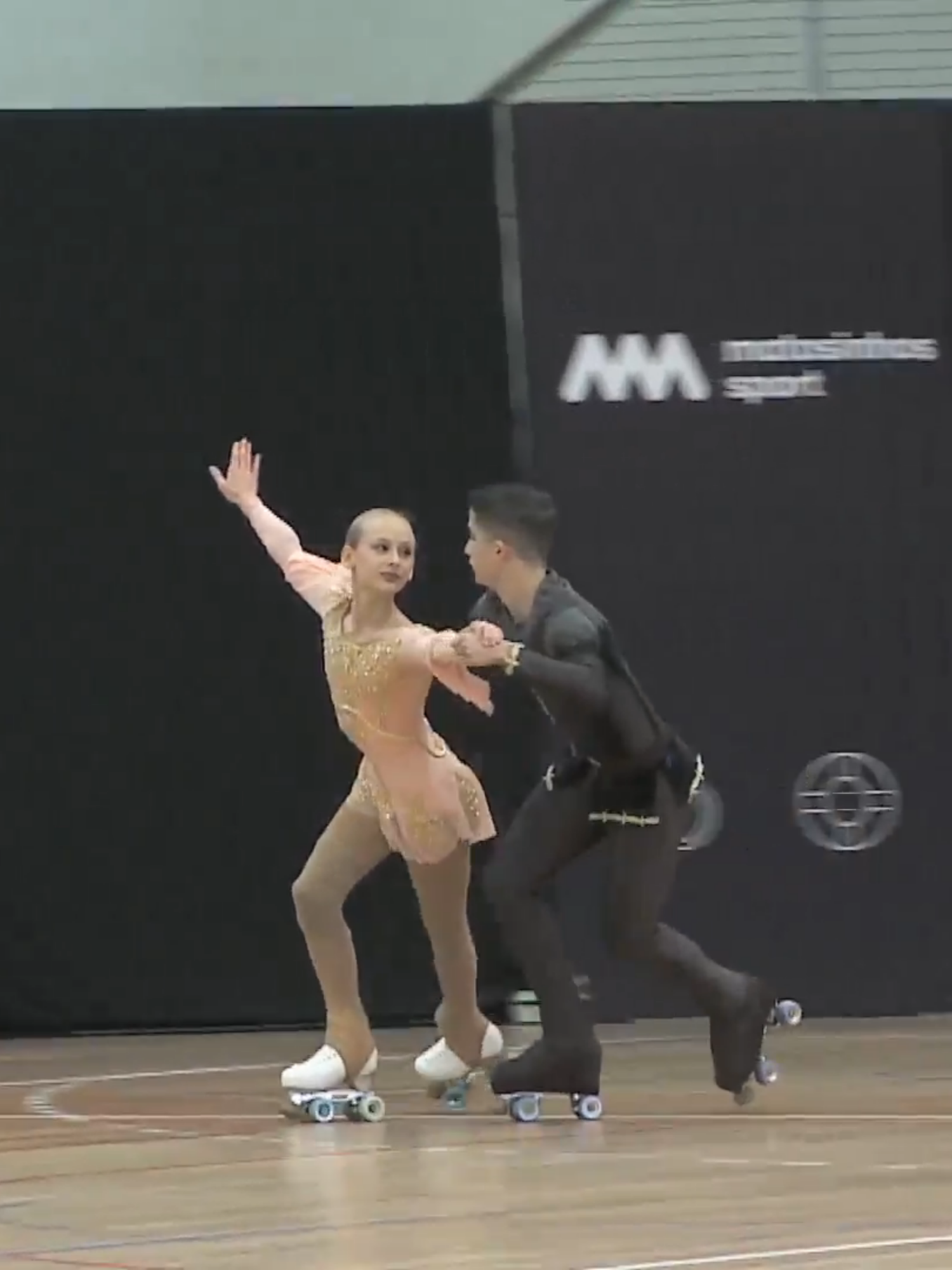 𝗜𝗿𝗲𝗻𝗲 𝗗𝗮𝘃𝗼𝗹𝗶 ▪︎ 𝗘𝗱𝗼𝗮𝗿𝗱𝗼 𝗔𝗻𝘁𝗼𝗻𝗮𝗰𝗶 🇮🇹 𝐂𝐮𝐩 𝐨𝐟 𝐄𝐮𝐫𝐨𝐩𝐞 𝟐𝟎𝟐𝟓 🥇 𝘌𝘴𝘱𝘰𝘪𝘳𝘦 𝘗𝘢𝘪𝘳𝘴 ᴍᴏʀᴇ ᴠɪᴅᴇᴏs ᴀᴠᴀɪʟᴀʙʟᴇ ᴏɴ ᴛᴇʟᴇɢʀᴀᴍ @ʀsᴋᴀᴛɪɴɢᴠɪᴅs 🎥 Video property of @worldskateeu  #irenedavoli #edoardoantonaci #rskatingvids #artisticskating #cupofeurope2025 #pattinaggioartistico