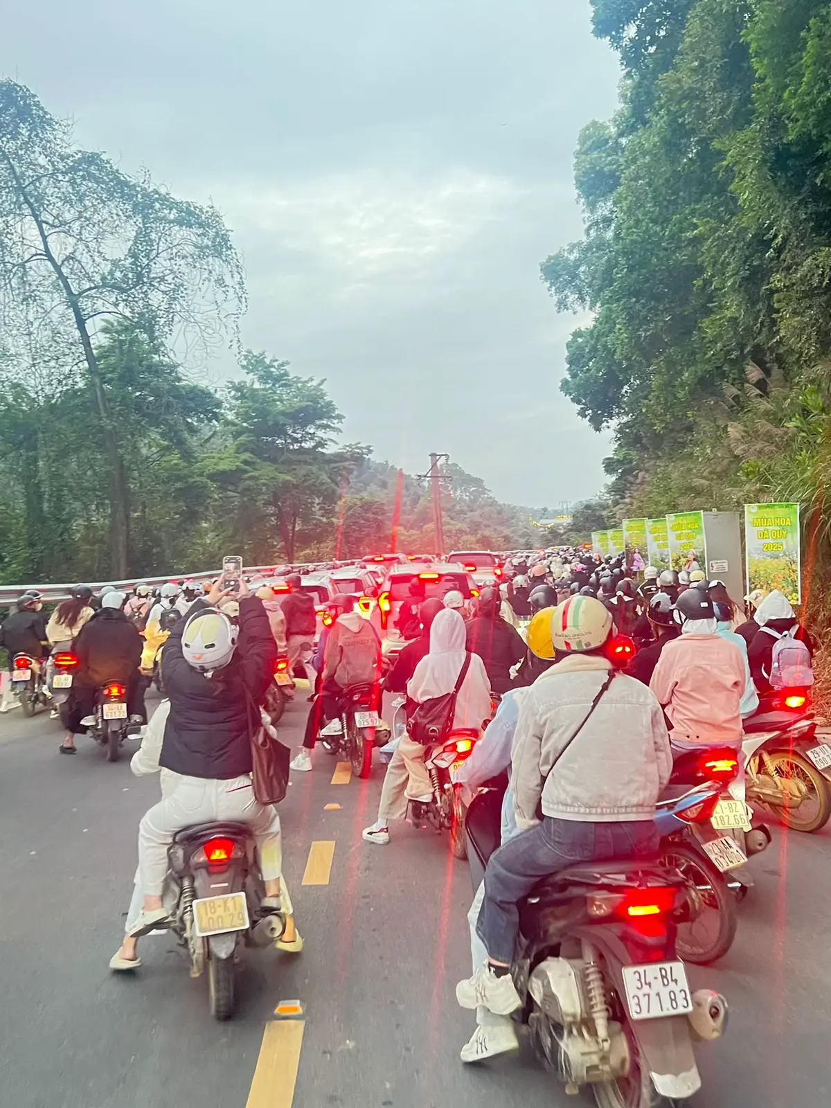 Nhường ae đi trước mình đi về🙂#tiktok #xuhuong #bavi 