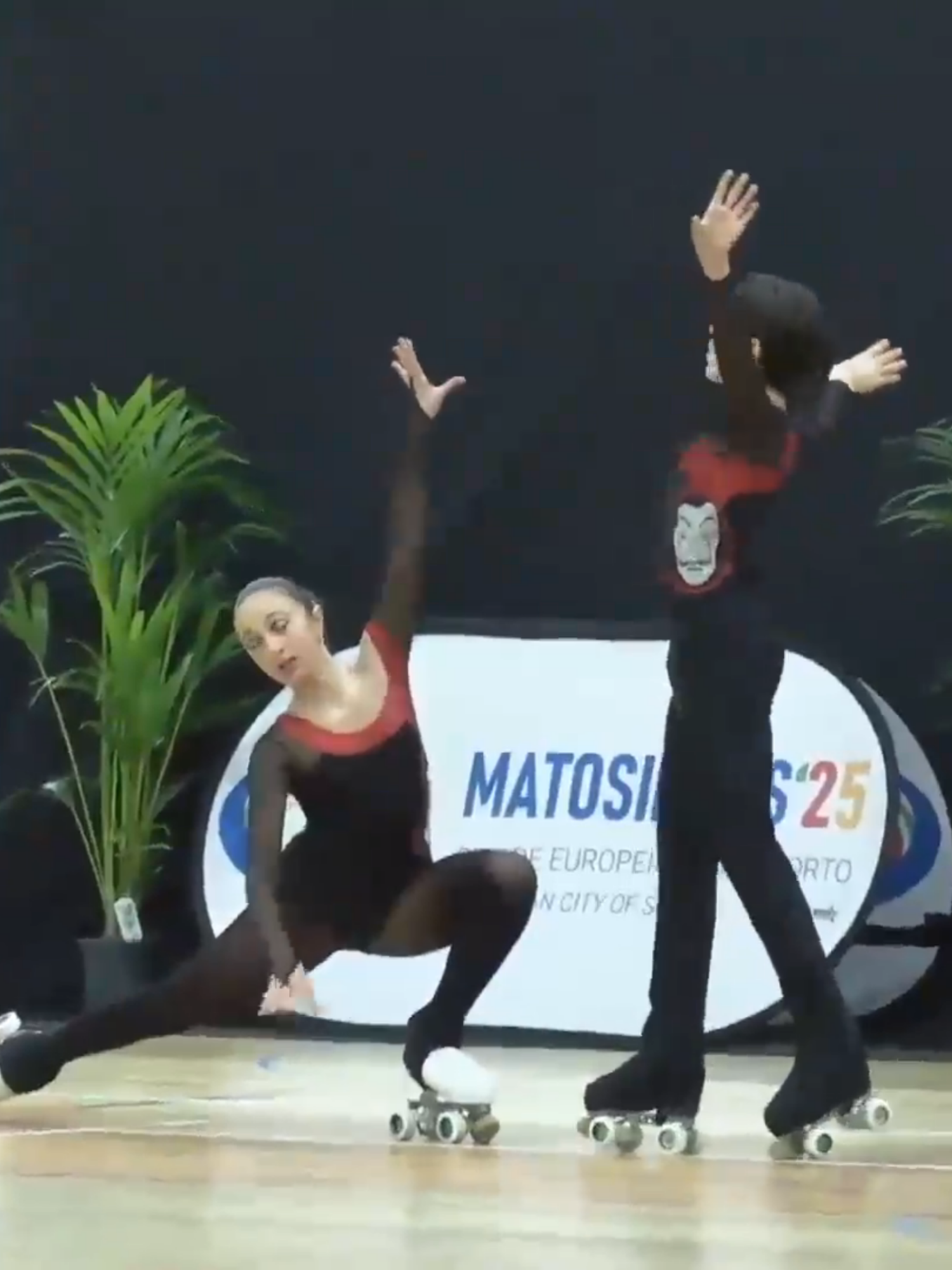 𝗘𝗺𝗺𝗮 𝗗𝗶𝗼𝘁𝗮𝗹𝗹𝗲𝘃𝗶 ▪︎ 𝗝𝗮𝗰𝗼𝗽𝗼 𝗣𝗲𝗱𝗲𝗿𝘇𝗶𝗻𝗶 🇮🇹 𝐂𝐮𝐩 𝐨𝐟 𝐄𝐮𝐫𝐨𝐩𝐞 𝟐𝟎𝟐𝟓 🥇 𝘌𝘴𝘱𝘰𝘪𝘳𝘦 𝘋𝘢𝘯𝘤𝘦 𝘊𝘰𝘶𝘱𝘭𝘦𝘴 ᴍᴏʀᴇ ᴠɪᴅᴇᴏs ᴀᴠᴀɪʟᴀʙʟᴇ ᴏɴ ᴛᴇʟᴇɢʀᴀᴍ @ʀsᴋᴀᴛɪɴɢᴠɪᴅs 🎥 Video property of @worldskateeu  #emmadiotallevi #jacopopederzini #rskatingvids #artisticskating #cupofeurope2025 #pattinaggioartistico