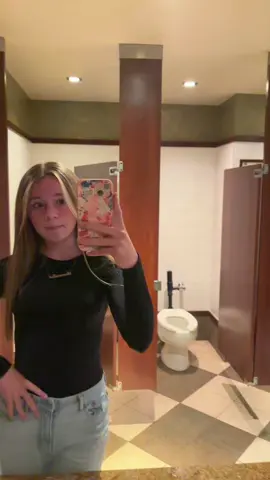 Dinner🖤🖤 #zxycba #fakebody #100likes #likeitupppp might delete later