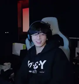 Jungkook cantanto Falling otra vez 🥹 💜✨️ #Jungkook #harrystyles #armybts #cover 