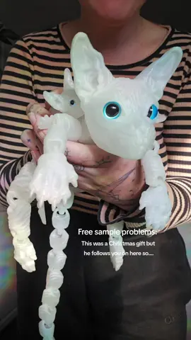 Omg if these arent the cutest kitties ever #catlover #carlovers #cat #cattoy #3dcat 