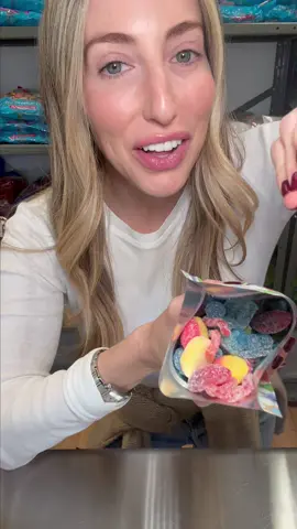 Happy holidays xoxo #rubybond 🎁💝 #candy #gelatinfreecandy #sweets #sourcandy #Foodie 