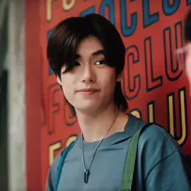 bisexual infp photographer… KHUN THEE, MOVE!!! #n4nonslvr #meandtheeseries #phuwintang #theepeach #meandtheeedit me and thee series ep1 peach phuwintang edit