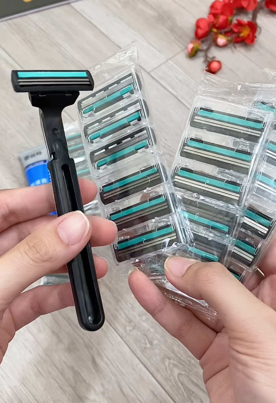 Dao cạo râu combo 1 dao 36 lưỡi #xuhuongtiktok #vial #fyp #megiaphat #daocaorau 