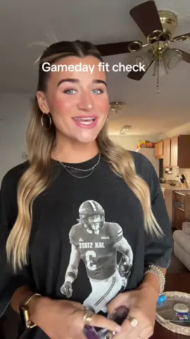 GAMEDAY FIT CHECKKKKK 🖤🖤 go cocks! #gameday #fitcheck #OOTD #football #wag 