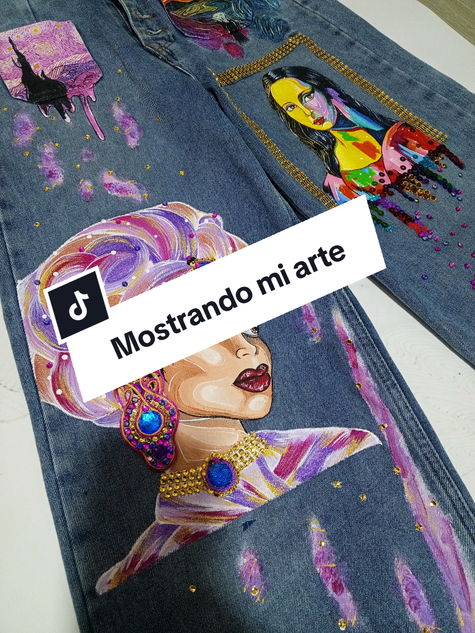 Mostrando mi arte...🎨✨ Comenta que diseños te gustaría ver en una prenda!  #moda #ropa #arte #diseños #creatividad 
