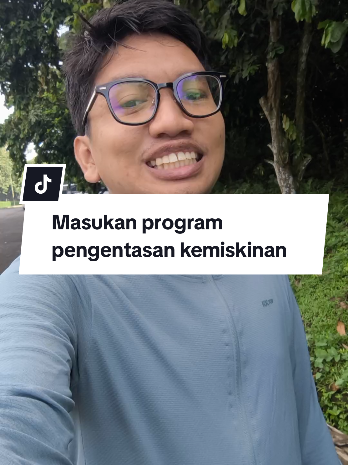 Temen2 bisa tulis pengalaman atau masukannya agar orang2 bisa keluar dari jurang kemiskinan.