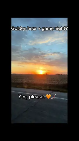Sunset views on the way to hockey night 🧡🏒 Nothing better than golden hour, good energy, and a night out to unwind. These little moments fill my cup 🫶✨ #SunsetVibes #GoldenHourGlow #HockeyNight #datenight #saturdaynight 