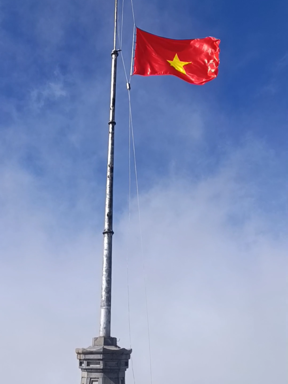 lễ thượng cờ trên đỉnh fansipan #sapa #hue #2025 #nocnhadongduong #fansipan 