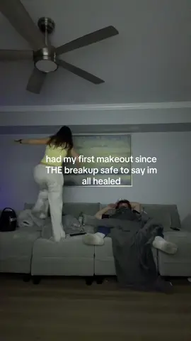 everyone get hyped       not the one on couch guys thats my friends bf🫩