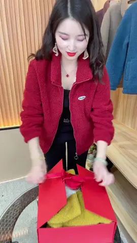 #เสื้อกันหนาว #จัดโปรโมชั่นราคาพิเศษ💥🎉 #เสื้อแขนยาว 