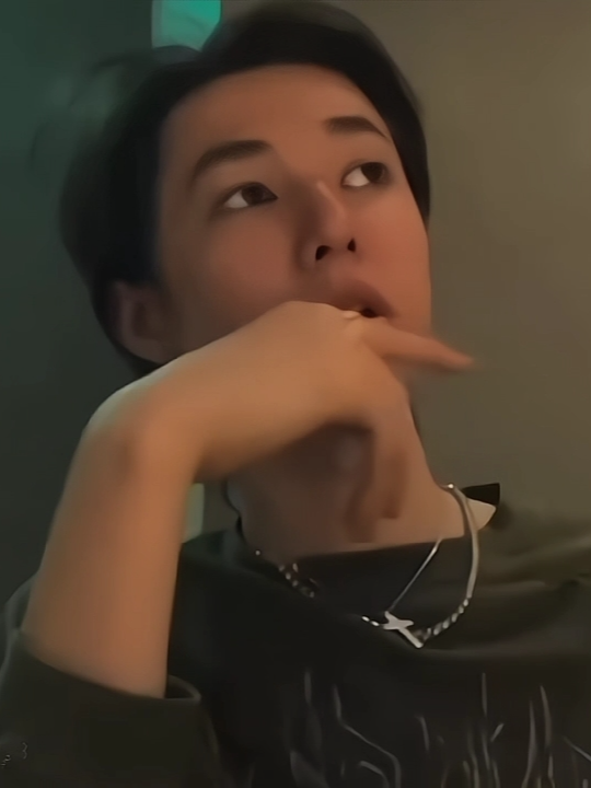 Is this just my feeling? They are really similar, but not that similar, BUT VERY SIMILAR aishh #martincortis #wangyibo王一博 #edits #alightmotion #fyppppppppppppppppppppppp