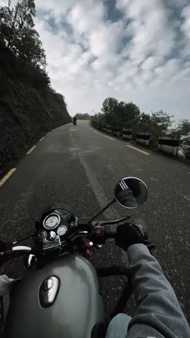 #fyp #viral #lowkey77 #openair #classic350 