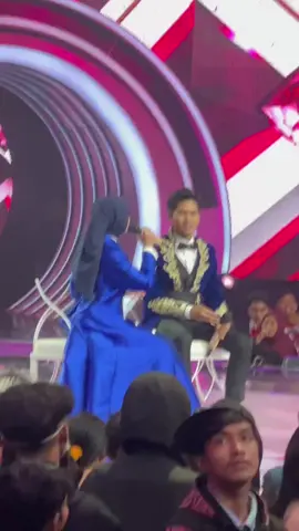 Guys jangan lupa yaa malam ini Top 7 Mila, Arbil & Tasya akan tampil #dacademy7 