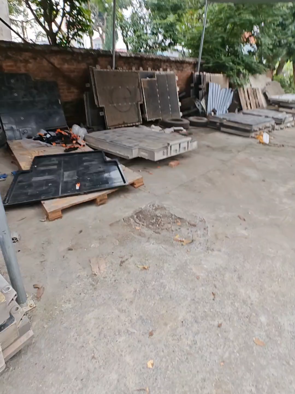 Trả lời @tien_1985_alo PIN VIN THÁO XE ĐÂY NHÁ. #ongchureview #pinvinfast #pinluutru 