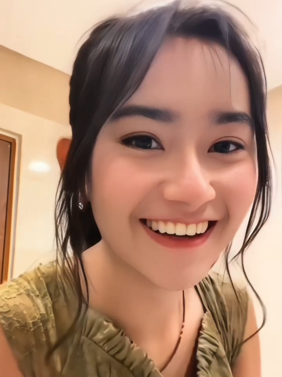 Ciee pastii senyum²sendiri🤭 #freyajkt48 