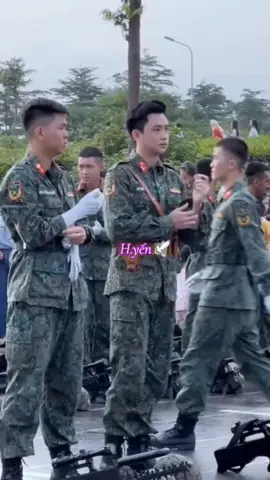 Dáng vẻ và khí chất là thứ không thể bắt chước được..🤭#lehoanghiep #SOT06 