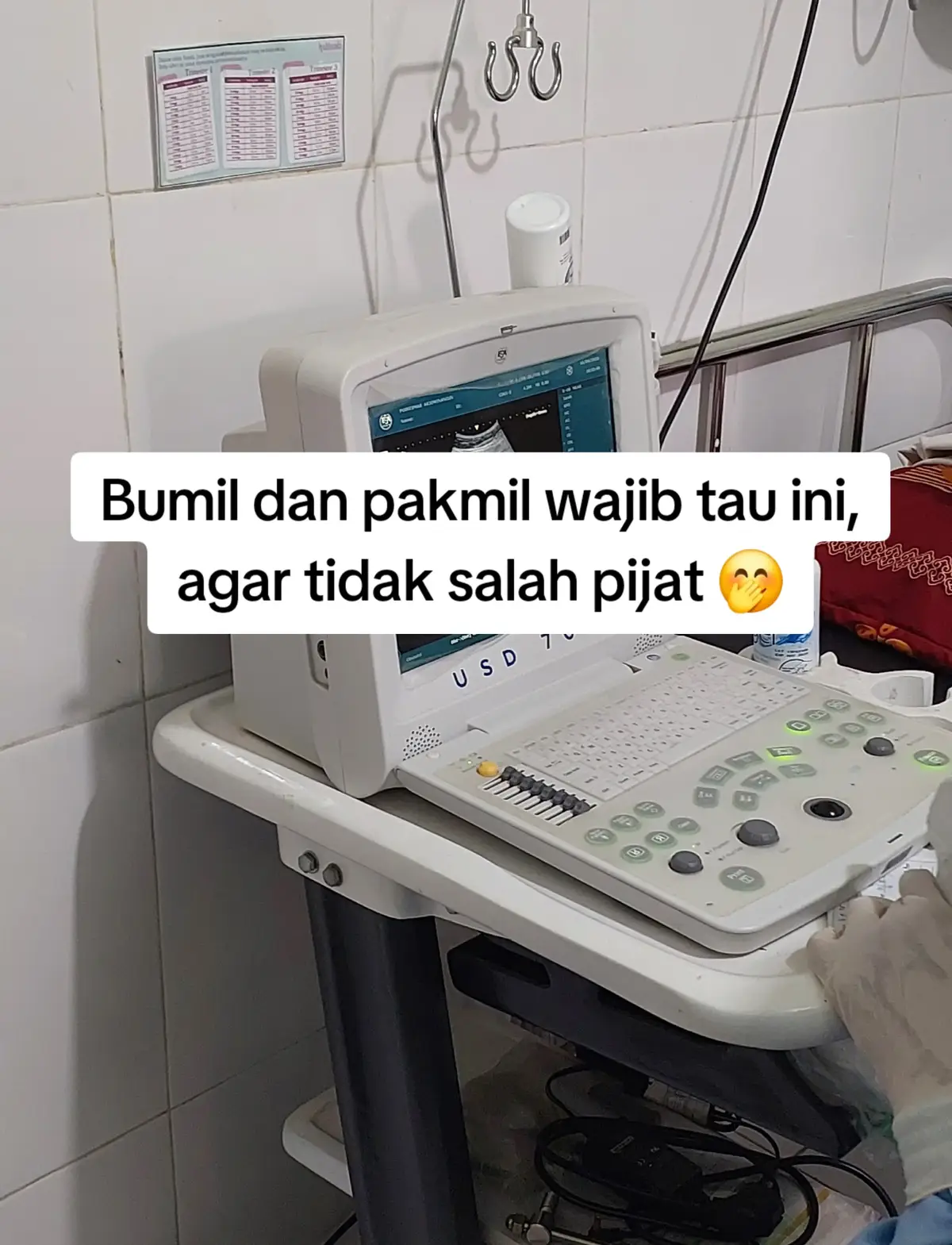 Bumil yg memasuki TM 2 pasti sering merasakan pinggang sakit, kaki kesemutan, kepala pusing, dll dan akan sering minta paksu untuk pijitin kan 🫣 Oleh karena itu yuk simak bagian tubuh mana yg boleh dan tidak boleh dipijat, save ya agar tidak lupa 🤗 #fyp #bumilhappy #newmom #hamiltm2 #bayisehat 