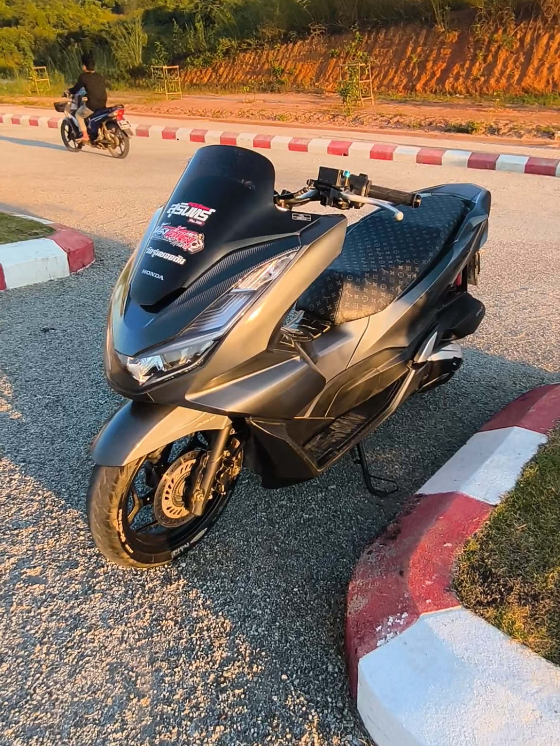 💫#fypシ゚ #fyp #pcx160ล้อ17แต่งสวย #pcxzoneชลบุรี #pcx160 