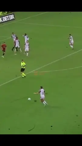 Gol do Ayrton Lucas 🔥 #flamengo #ayrtonlucas #creatorsearchinsight #flamengo #sport 