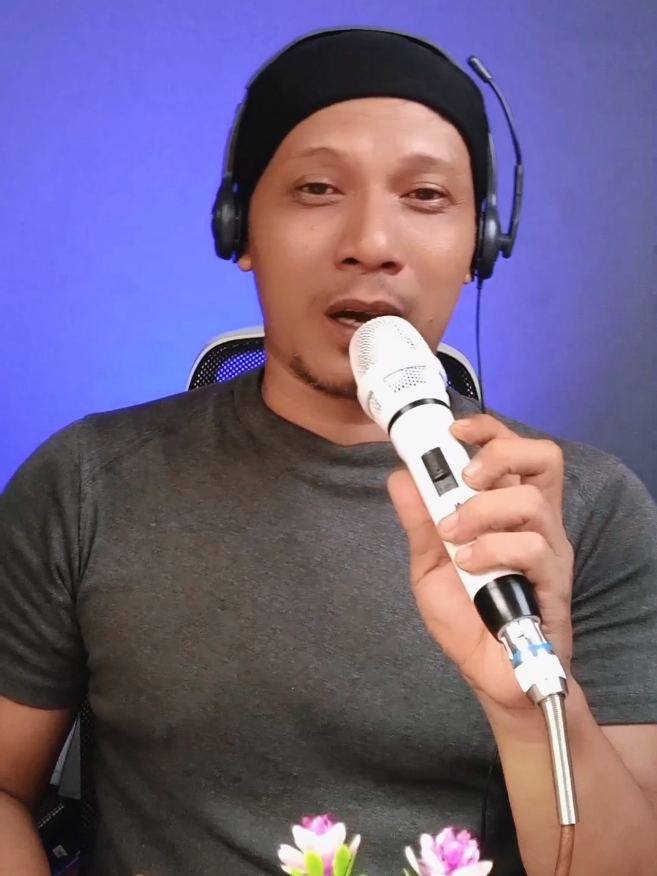 Membalas @chairani.s21 ORIGINAL Microphone kabel KSM6 Profesional mic karaoke #mickabel #mickabelbagusmurah #micshure #microphone #cuantanpabatas 