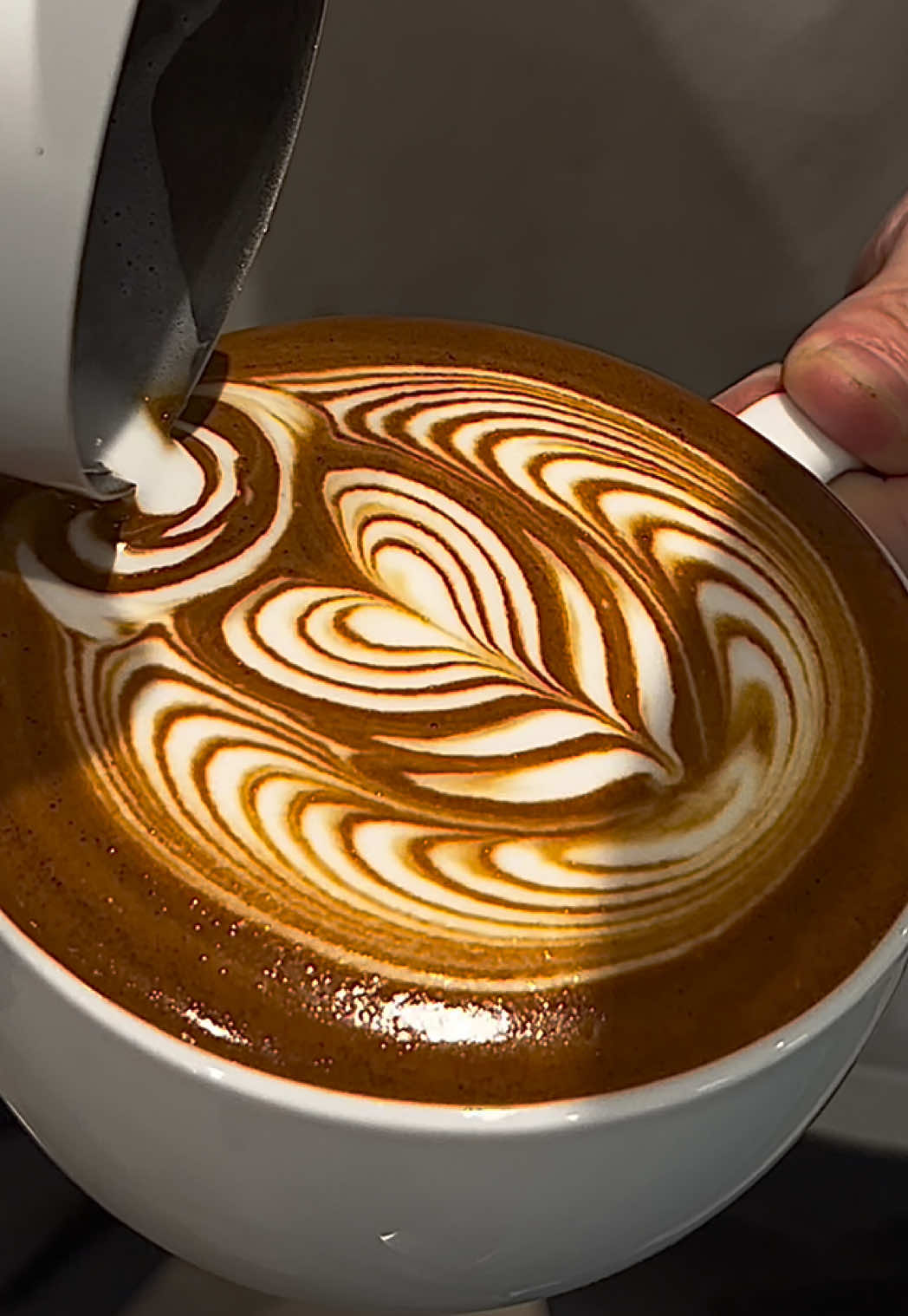 ⁡ ⁡ ⁡ morning coffee☕️ ⁡ ⁡ ⁡ 　　 ⁡ ⁡ #latte #barista #cafe #ラテアート #coffee