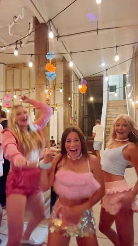 I like this song@Se❌y red @AlexKay 