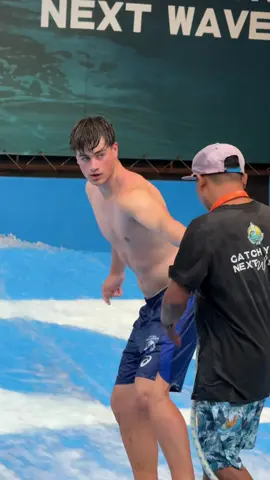 พาหนุ่มๆมา ที่นี่มีแต่คนหล่อๆ Your Phuket trip isn’t complete until you’ve surfed at Surf House!🏄🌊 #patong #phuket #phuketsurfhouse #thailand🇹🇭 