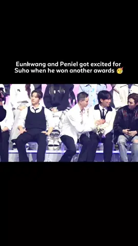 BTOB x EXO moments last night at KGMA 2025 💖💖 #btob #exo #kpop 